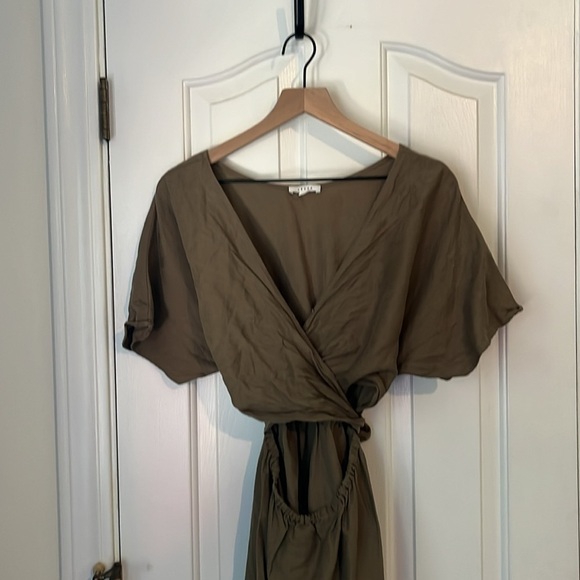Vetta | Capsule The Convertible Wrap Mini Dress Khaki Small Minimalist Linen - Picture 9 of 13
